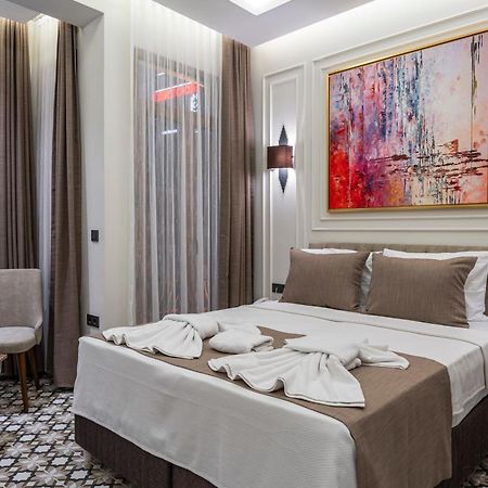 Pera Luna Premium Hotel Istanbul Exterior photo