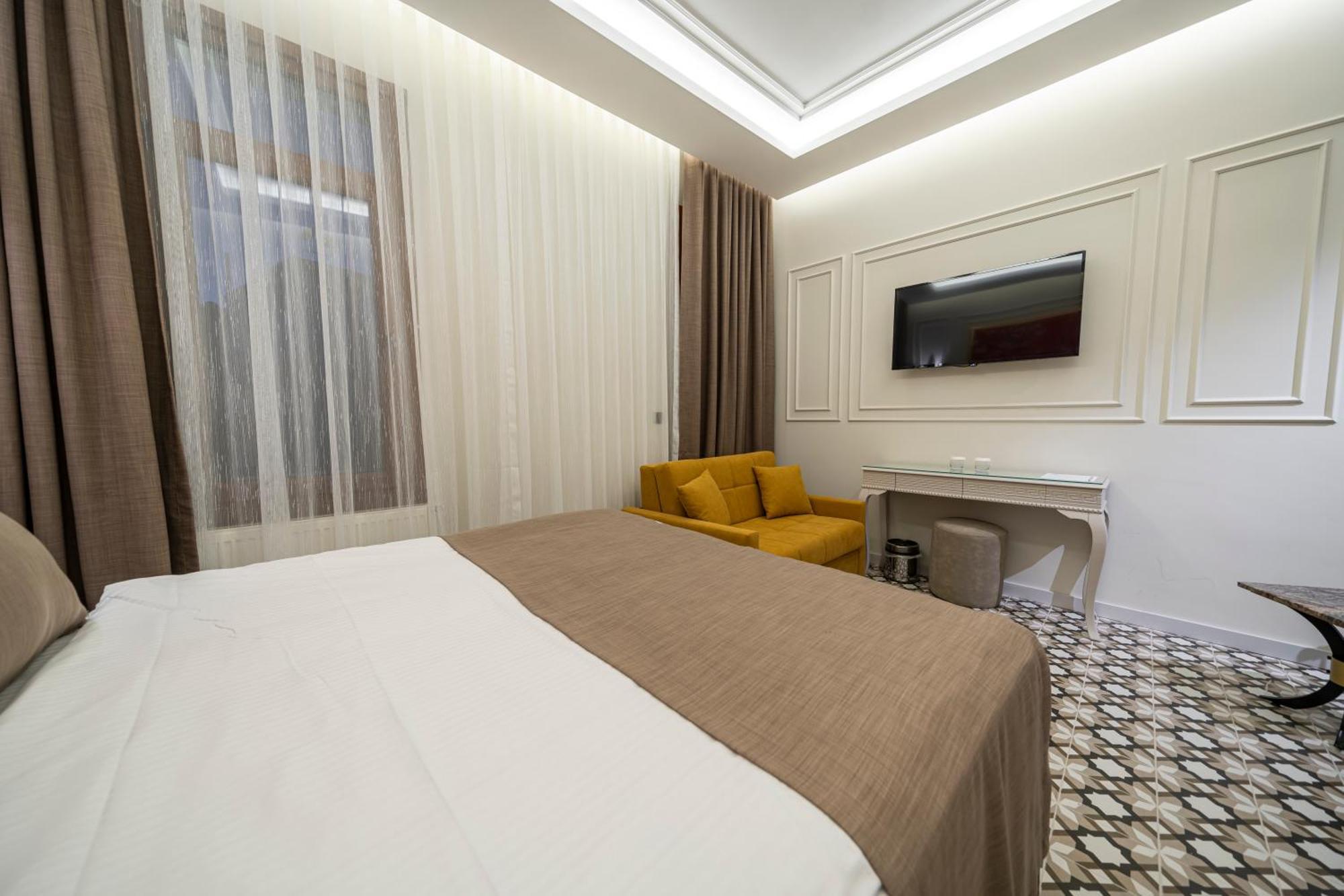 Pera Luna Premium Hotel Istanbul Exterior photo