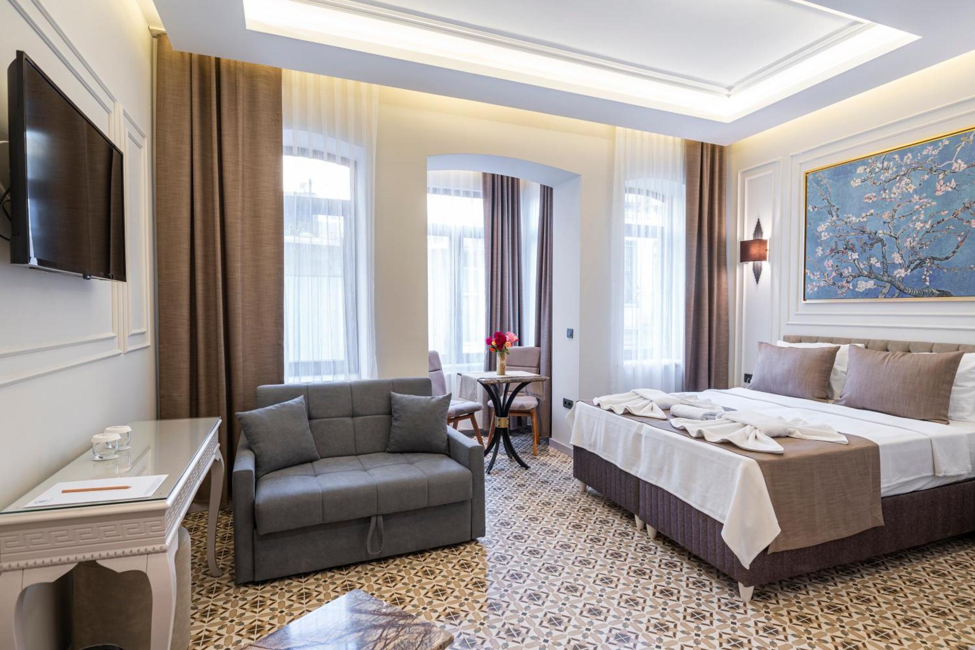 Pera Luna Premium Hotel Istanbul Exterior photo